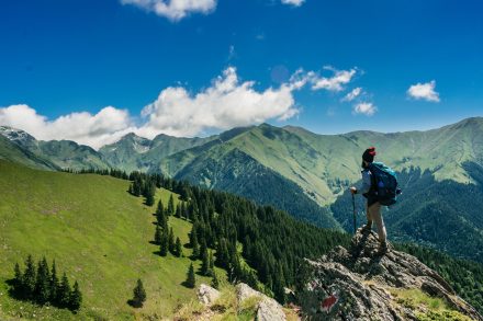 vue sur un massif montagneux