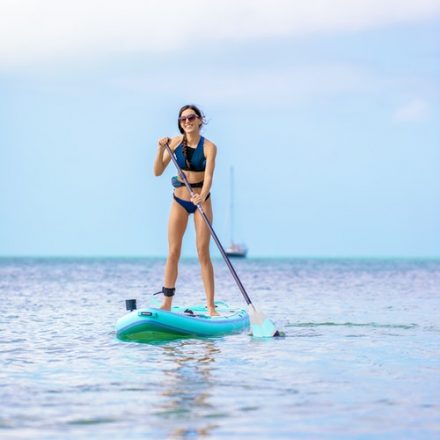 femme sur un paddle