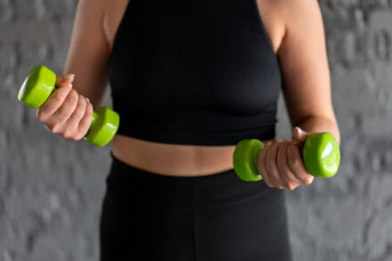 femme cherchant à perdre du poids avec le sport