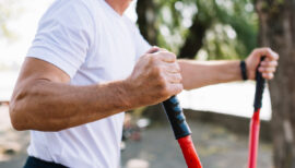 homme senior faisant du sport